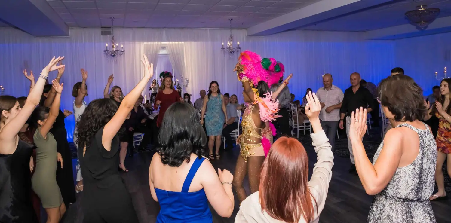 MontrealWeddingParty-DJServices-028
